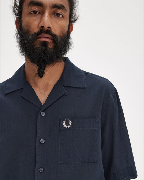 Fred Perry Herren Leichtgewicht Textur Reverskragen Kurzarmhemd - Image 4