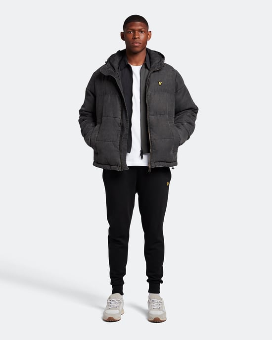Lyle & Scott Gewaschene wattierte Jacke in Schwarz - Image 2