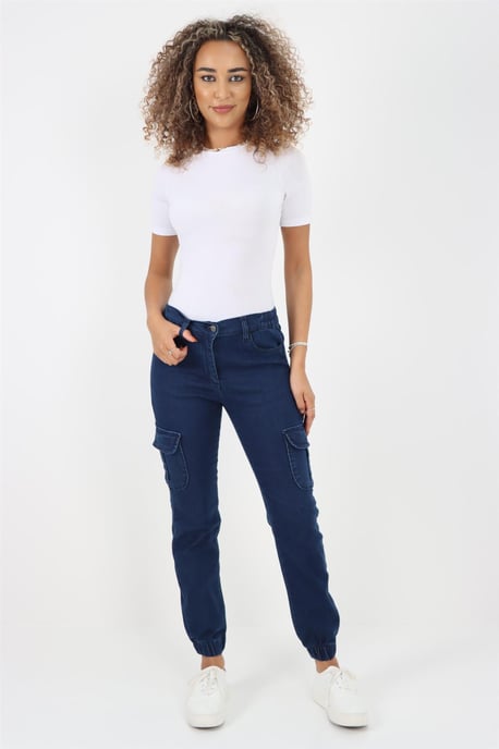 Damen-Jeans mit seitlichem elastischem Bund und Bündchen in dunkler Stonewash-Optik - Image 6