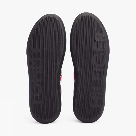 Herren Tommy Hilfiger Essential Leder Cupsole Sneakers in Schwarz - Image 6