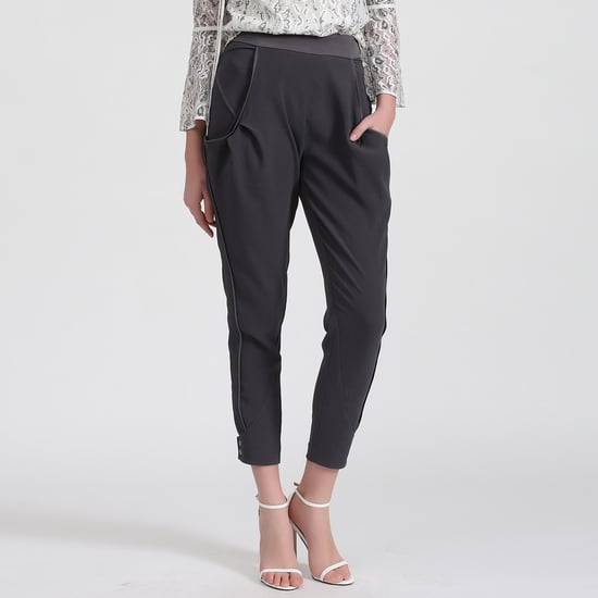 Konisch zulaufende Hose aus Bi-Material - Image 1