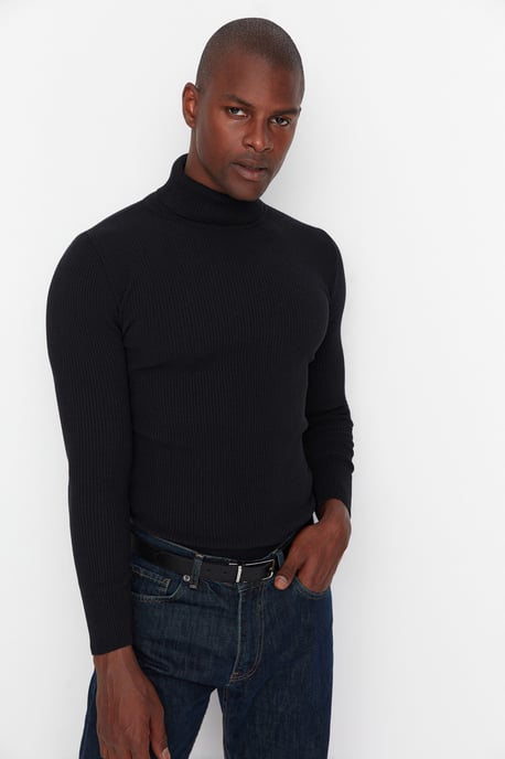 Trendyol Hommes Col roulé Corps conique Chandail - Image 1