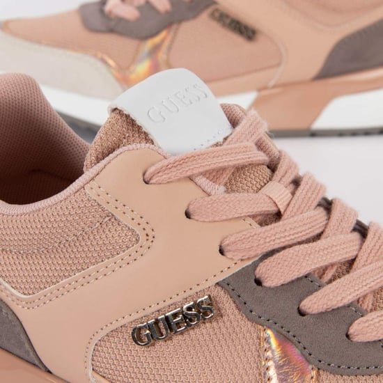 Guess Damen-Sneaker in Nude - Image 3