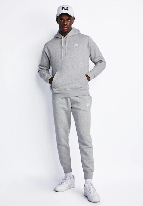 Nike Herren Club Pullover Hoodie Trainingsanzug in Grau - Image 1