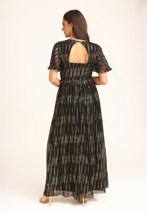 Gestreiftes Folien-Maxikleid mit Engelsärmeln - Image 4
