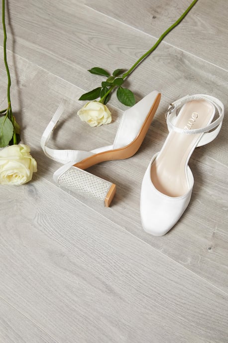 Bridal White Pearl Block Heel Sandal