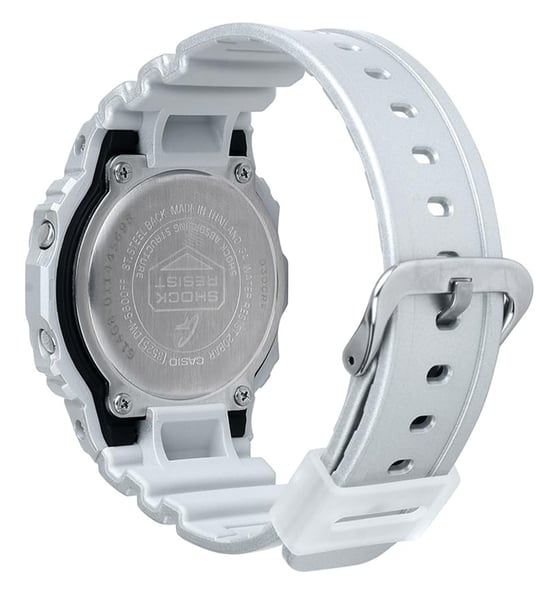 Casio G-Shock Herren Silber Uhr DW-5600FF-8ER - Image 2