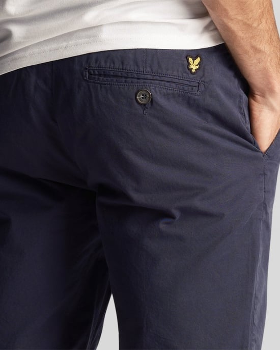 Lyle & Scott Anfield Chino-Shorts, Marineblau - Image 2