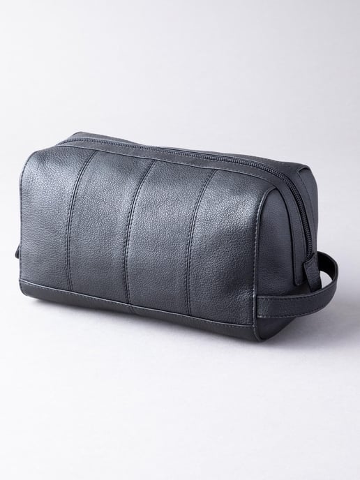 Discoverer Leather Washbag in Black