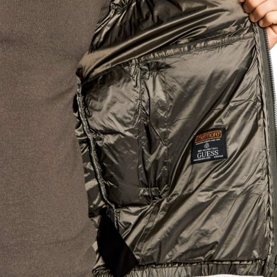 Guess Herren-Daunenjacke in klassischer Farbe - Image 2