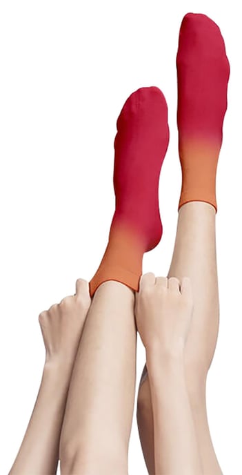 Cocktail-Socken in einer Dose von Luckies of London - Cosmopolitan - Image 1