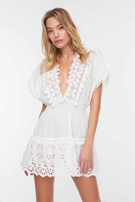 Trendyol Femmes Bras bas Col en V Blouse mini Robe - Image 4