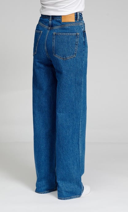 The Original Performance Wide Jeans - Medium Blue Denim