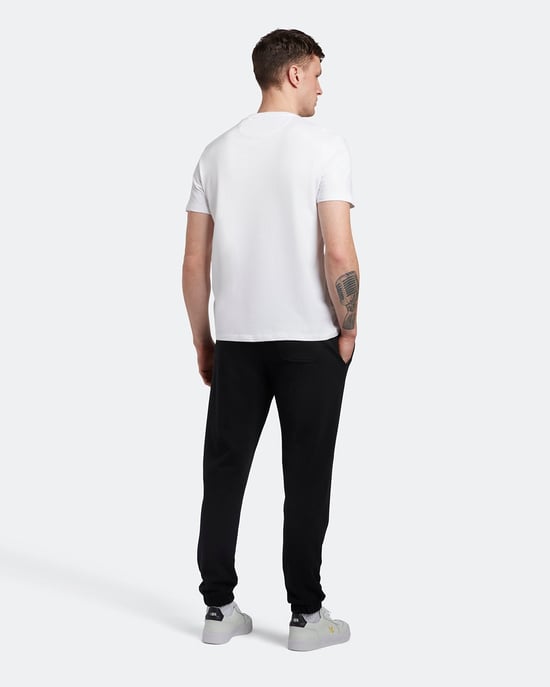 Lyle & Scott Schlanke Sweatpant in Schwarz - Image 3