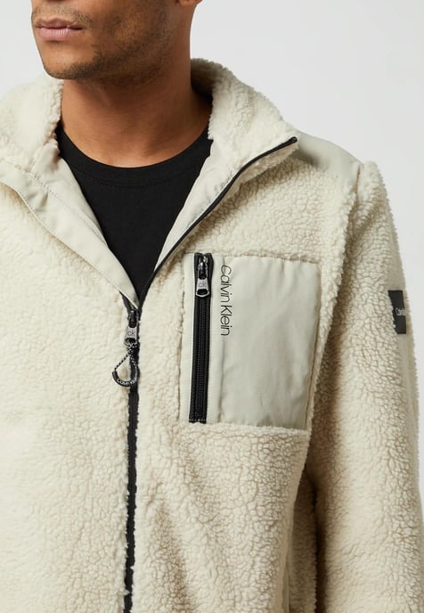 Calvin Klein Zip durch Teddy Pelz Fleece Jacke in Stein - Image 3