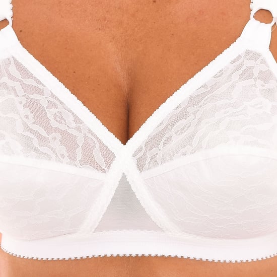 P0165 women's non-wired and non-padded lace bra for natural bust support