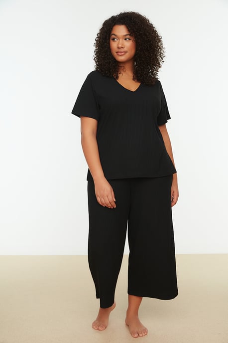 Trendyol Femmes  Col en V Ensemble pyjama grande taille 2 pieces - Image 2