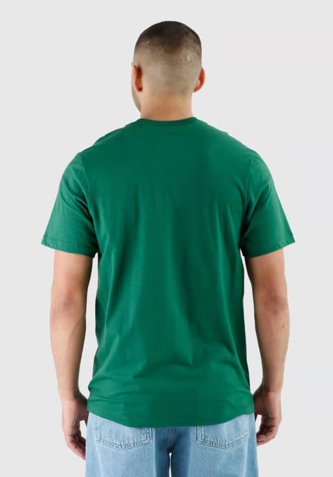 Nike Sportswear Club Herren-T-Shirt in Grün - Image 2