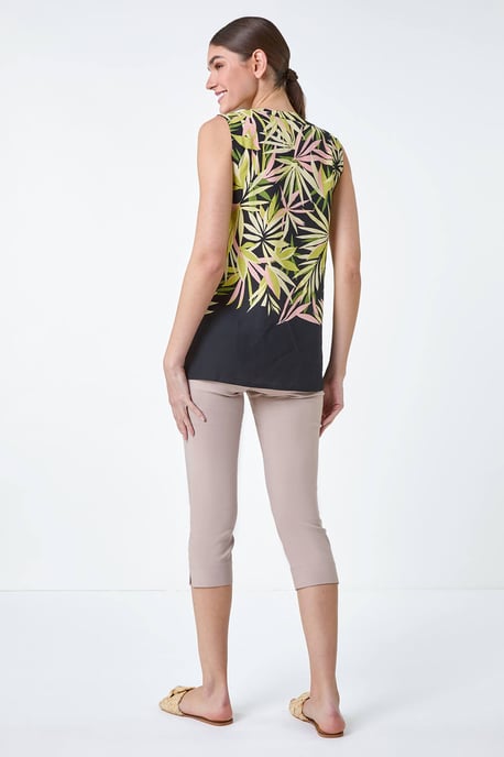 Sleeveless Leaf Print Blouse
