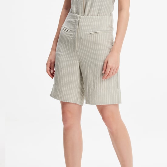 Gestreifte gerade Shorts - Image 1