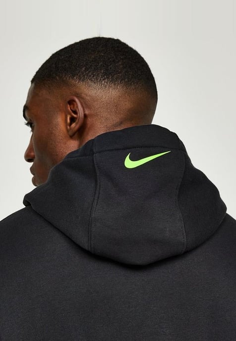 Nike Standard Issue Moto Overhead-Trainingsanzug in Schwarz - Image 4