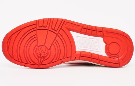 Nike Full Force Lo Rote Details Weiße Turnschuhe - Image 4