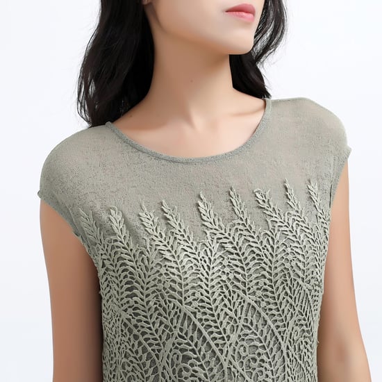 Tailliertes Kleid aus Makrospitze und Tüll - Image 3
