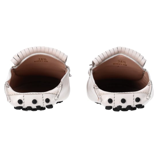Tod's Loafer mit Quasten- und Ketten-Details aus weißem Leder - Image 4