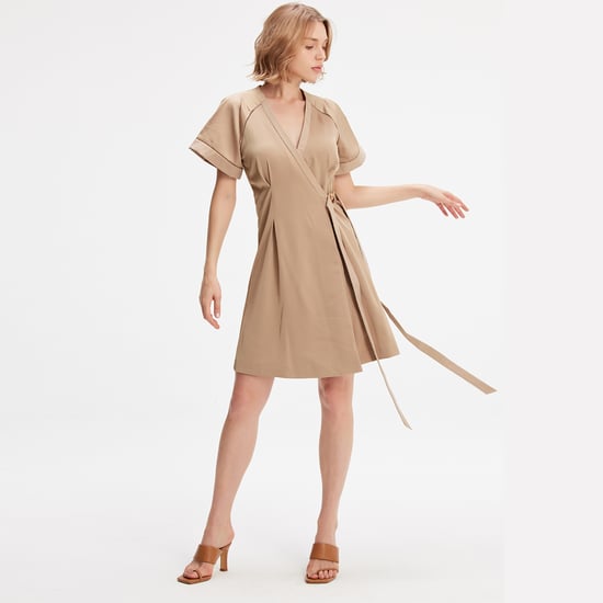 Minimalistisches Wickelkleid - Image 3