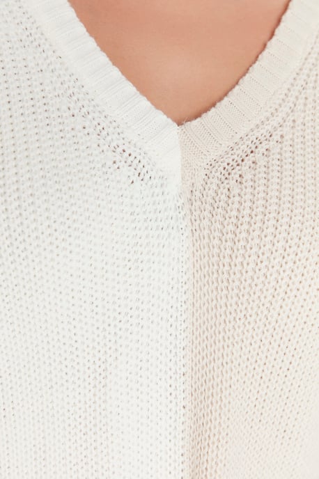 Trendyol Damen Farbblock Plus Size Pullover - Image 4