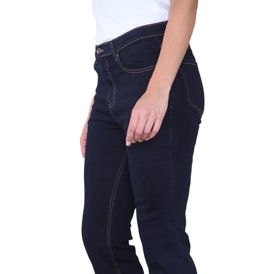Magic Shaping hoch taillierte Slim Flare Leg Jeans für Damen in Indigo - Image 4