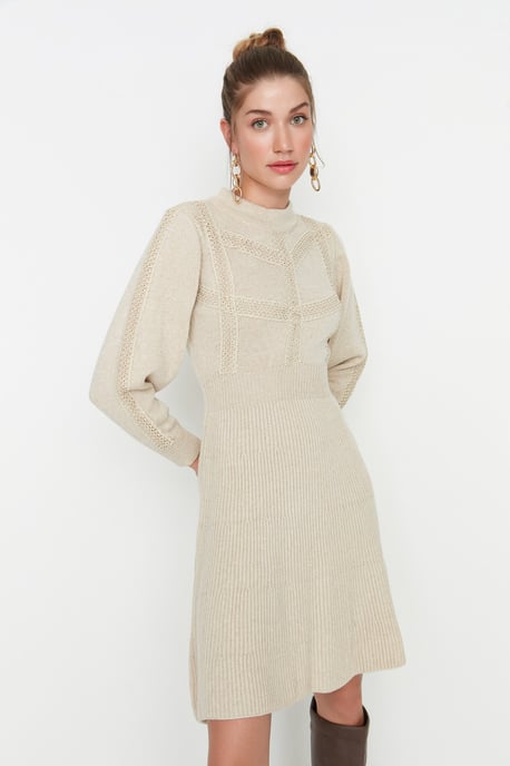 Trendyol Femmes  Vélo Collier Une ligne Robe - Image 2
