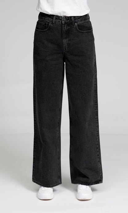 The Original Performance Wide Jeans - Washed Black Denim