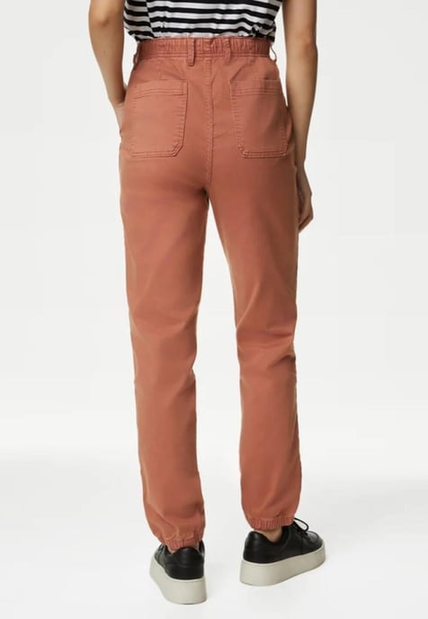 M&S Collection Damen Baumwollmischung Slim Fit Knöchel Grazer Jogger Ziegelrot - Image 2