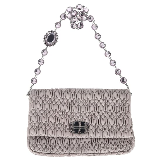 Miu Miu Große Kristall-Cloqué Schultertasche aus grauem Nappa-Leder - Image 1