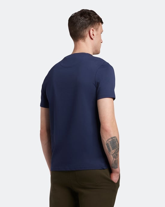 Lyle & Scott Einfarbiges T-Shirt in Marineblau - Image 4
