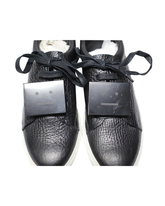 Acne Studios Adriana Low Top Sneakers aus schwarzem Kalbsleder - Image 5