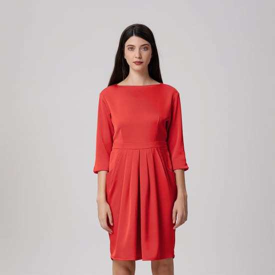 Geripptes Kleid mit Falten - Image 4