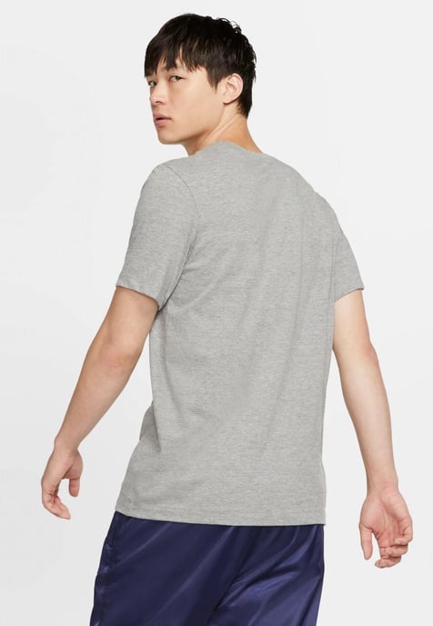 NIKE Herren M J Jumpman SS Crew T Shirt in grau - Image 2