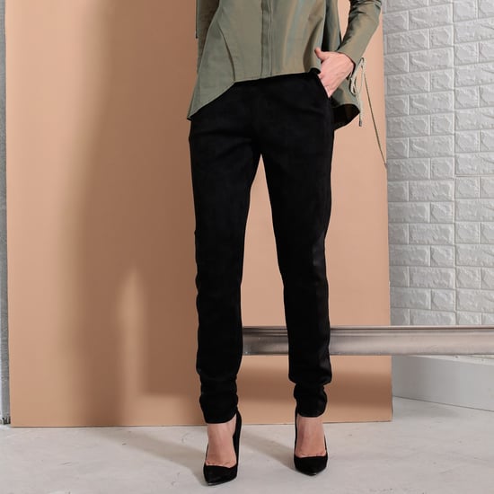 Gerade Hose aus Wildleder und Satin - Image 4