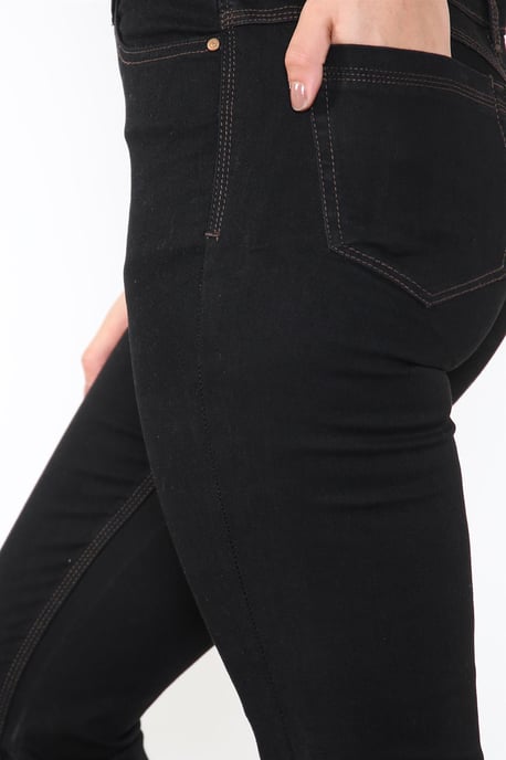 Ladies Magic Shaping High Waisted Straight Leg Jeans in Schwarz - Image 5