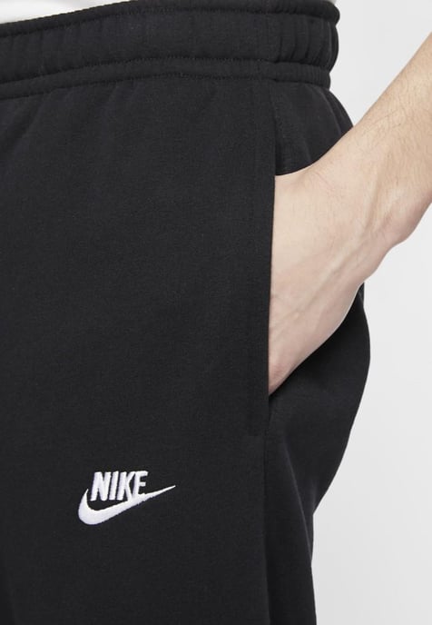 Nike Herren Sportswear Club Fleece-Trainingsanzug mit Kapuze in Schwarz - Image 6