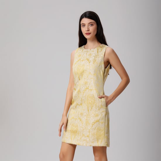 Minimalistisches Minikleid aus Brokat - Image 1