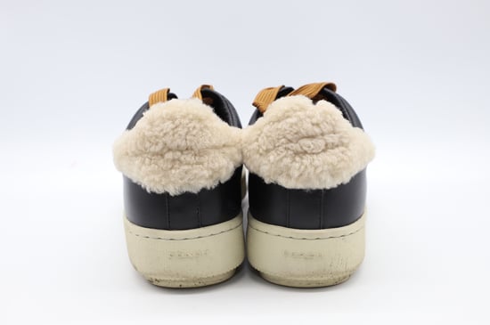 Coach C101 Lammfell-Sneaker aus schwarzem Leder - Image 3
