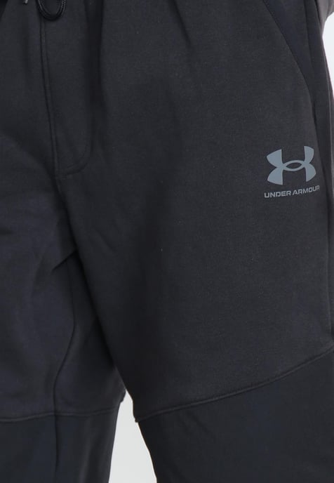 Unter Armour Herren Trainingsshorts in Schwarz - Image 5