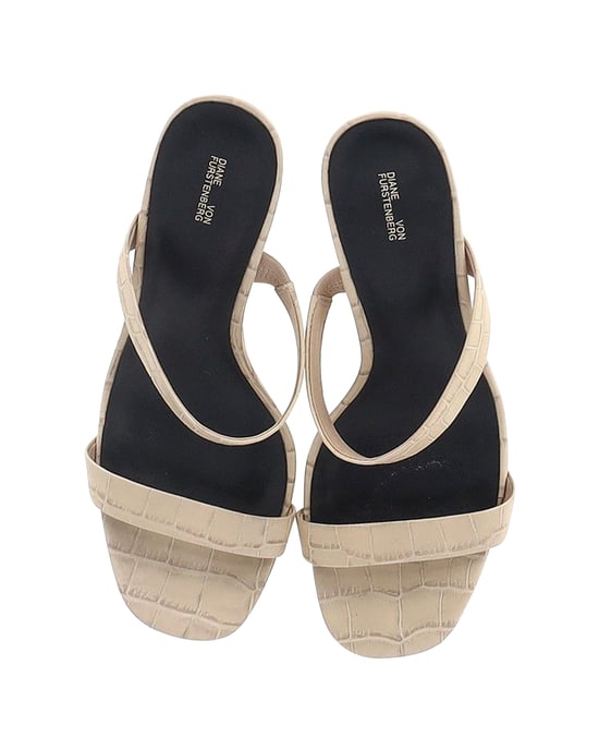 Diane Von Furstenberg Vivienne Wedge-Sandalen mit Kroko-Effekt aus beigem Leder - Image 5