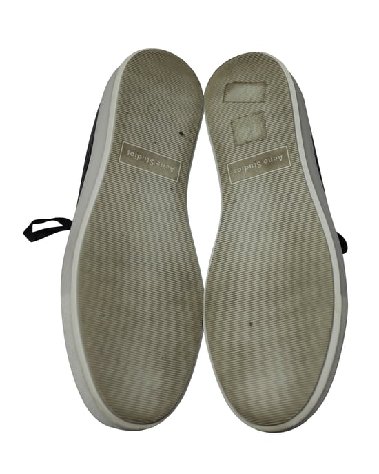 Acne Studios Adriana Low Top Sneakers aus schwarzem Kalbsleder - Image 6