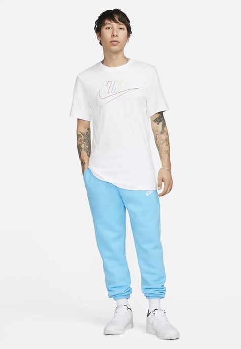 Nike M NSW Club+ BRD PK HBR T-Shirt in Weiß - Image 4