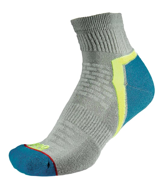 1000 Mile - Damen Aktive Viertel Repreve Atmungsaktive Socken mit Flachnaht - Silber / Türkis - Image 1