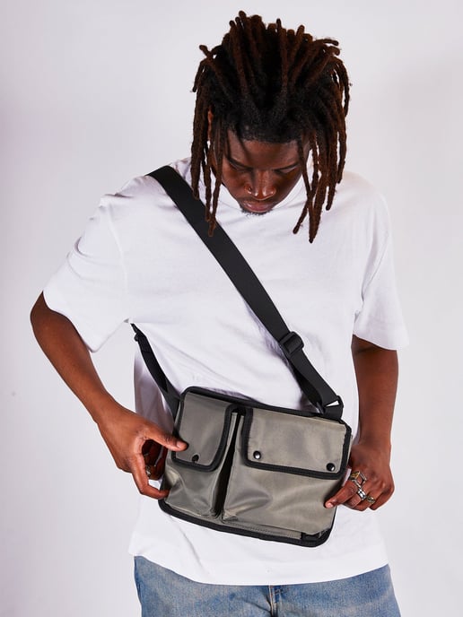Nylon chest bag in moss